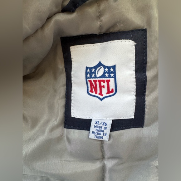NFL New England Patriots jacket - Picture 4 of 9